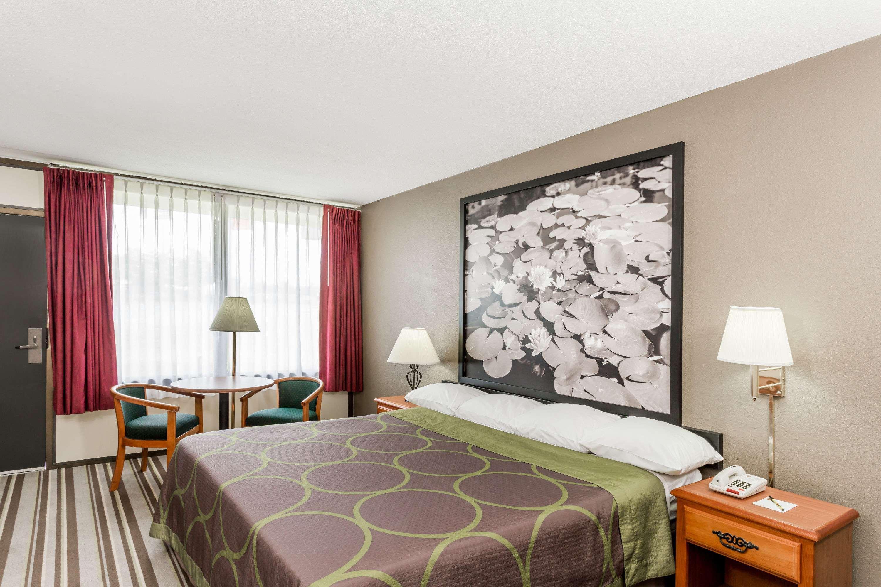 Super 8 By Wyndham Valdosta Mall Bagian luar foto